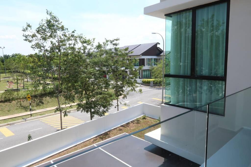 Promo Private Luxurious Nilai Vacation Home Eksteriør bilde