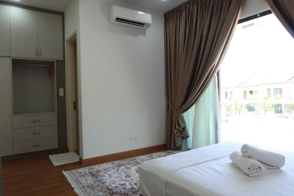Promo Private Luxurious Nilai Vacation Home Eksteriør bilde